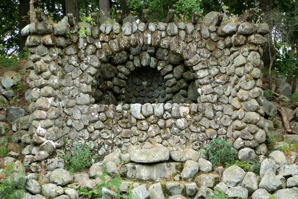 Old stone well building — Stock Photo, Image