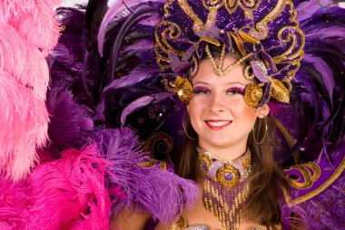 Karnaval dansçı