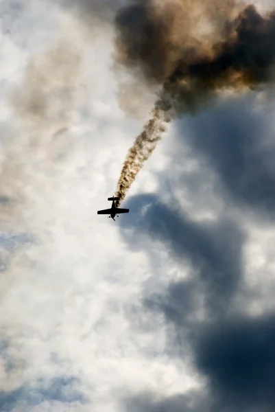 Flugzeug in Flammen — Stockfoto
