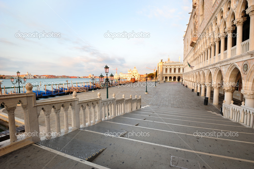 Venetian morning landscape near Doge's Palace