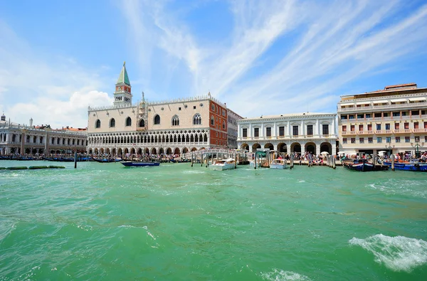 Landskap till Dogepalatset i Venedig — Stockfoto