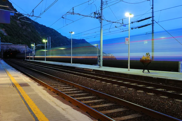 Tren hareket halinde
