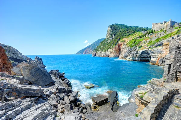 A költők a Porto Venere Byron-barlang — Stock Fotó