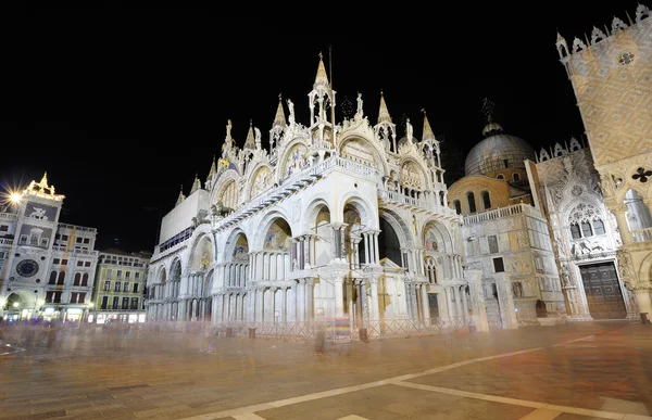 San Marco cathedral at night — Stock Photo, Image