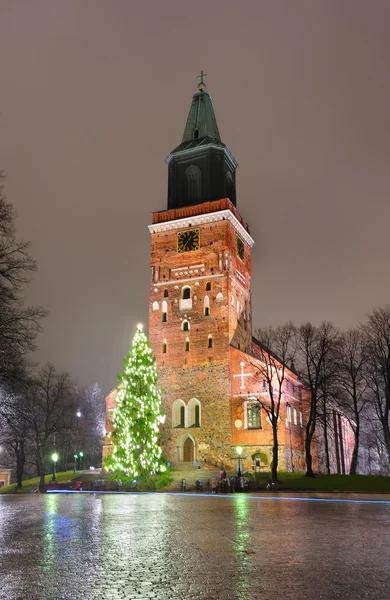 Catedral de Turku e árvore de Natal — Fotografia de Stock