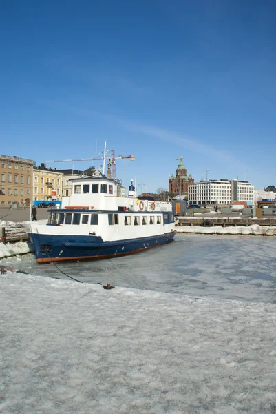 Port d'Helsinki au printemps — Photo