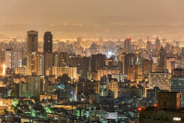 夜の都市の風景 — ストック写真