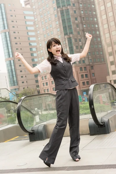 Mujer de negocios emocionante —  Fotos de Stock