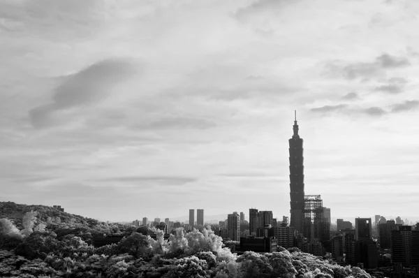 Cityscape with 101 skyscraper — Stock Photo, Image