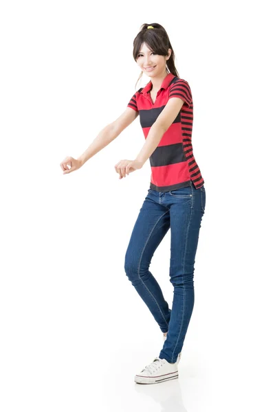 Mujer asiática, retrato de cuerpo entero aislado sobre fondo blanco . — Foto de Stock