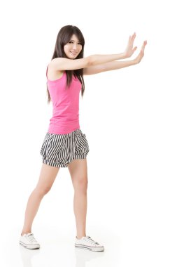 itme veya duvara yaslanmış kadının.