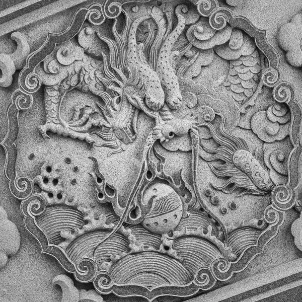 Dragon carving at temple — Stock Photo, Image