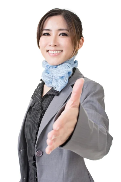 Retrato de asiático mulher de negócios handshaking . — Fotografia de Stock