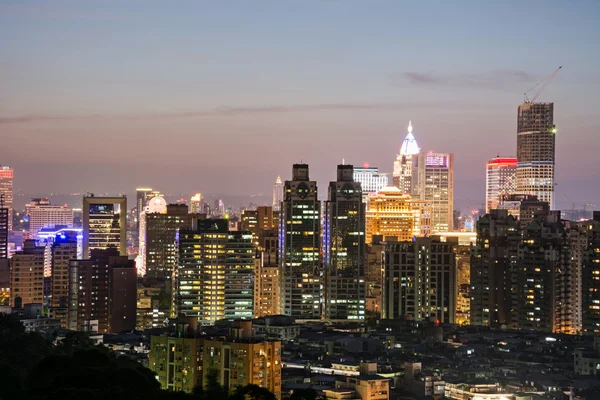 Nocna scena miasta w Taipei — Zdjęcie stockowe