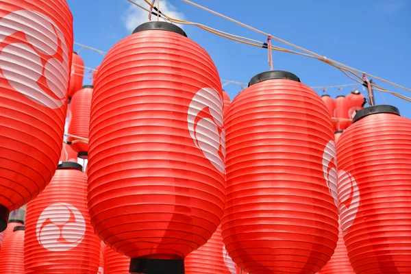 Lanternes rouges asiatiques — Photo