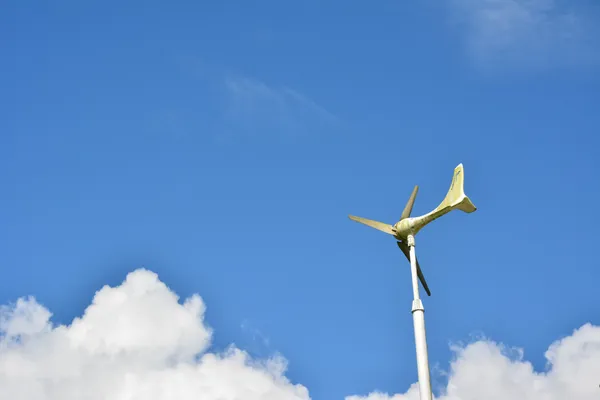 Väderkvarn eller vindflöjel — Stockfoto