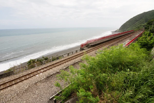 Línea costera con ferrocarril —  Fotos de Stock