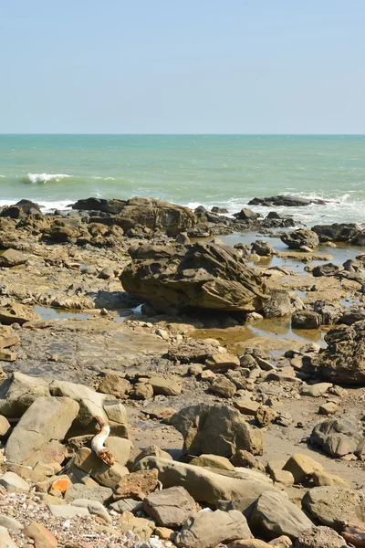 海岸线岩石 — 图库照片