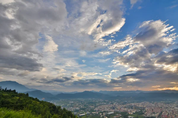 Dramatic sunset over Puli — Stock Photo, Image