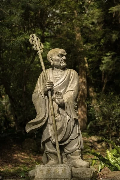 Arhat Kanakbharadvaja statue — Stock Photo, Image