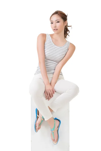 Asian woman sit and pose — Stock Photo, Image