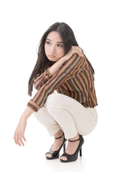 Asian beauty squat and feel boring — Stock Photo, Image