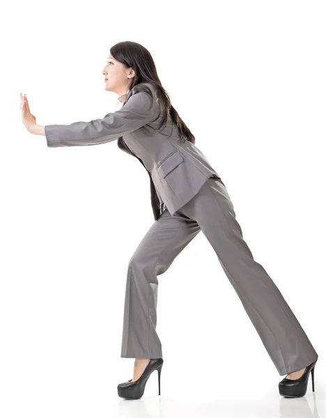 Mujer de negocios empuje — Foto de Stock