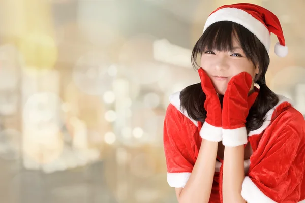 幸せなかわいいクリスマスの女の子 — ストック写真