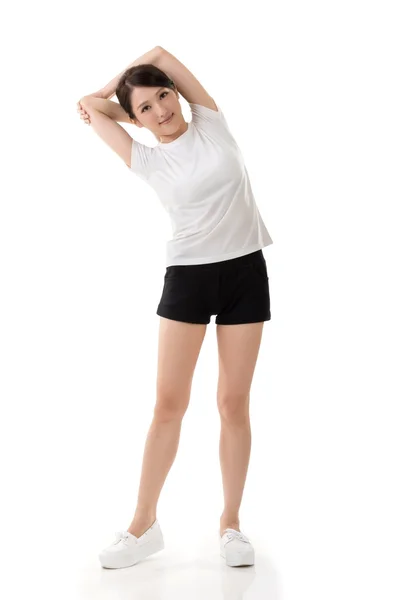 Dziewczyna robi ćwiczenia rozciąganie — Zdjęcie stockowe