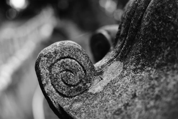 Traditional asian stone lantern — Stock Photo, Image