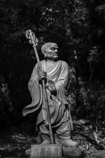 Arhat Kanakbharadvaja statue — Stock Photo, Image