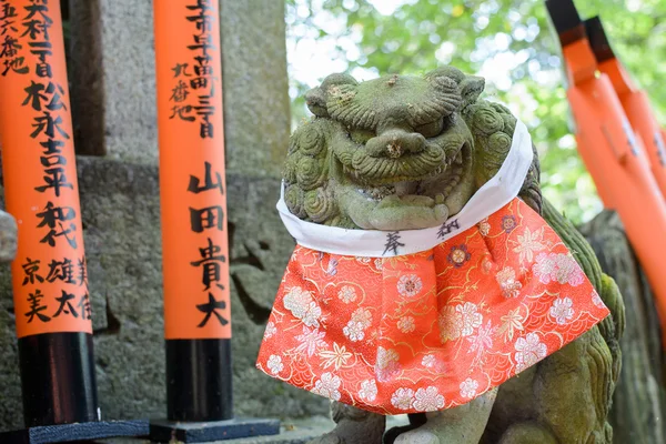 Stone lion statue. — Stock Photo, Image