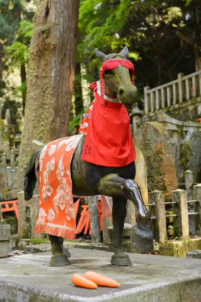 Estátua de cavalo de pedra — Fotografia de Stock