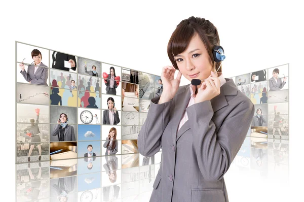 Mujer con auriculares —  Fotos de Stock