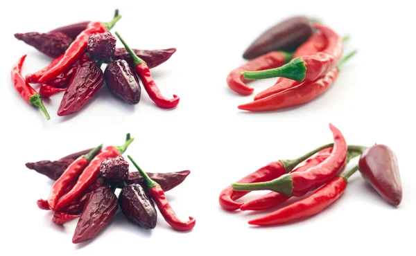 Pimientos rojos aislados en blanco —  Fotos de Stock