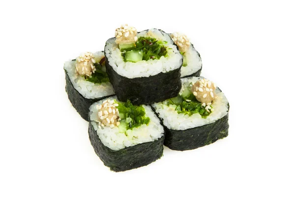 Rotolo di sushi isolato su bianco — Foto Stock