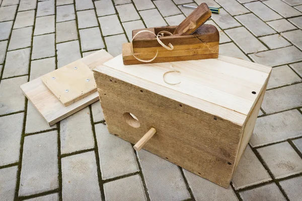 To make a birdhouse manually — Stock Photo, Image