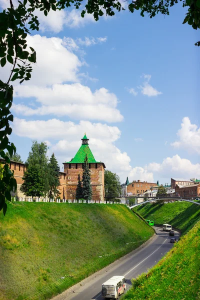 RUSIA, NIZHNY NOVGOROD: Las fotografías muestran la torre del Kremlin de Nizhny Novgorod — Foto de Stock