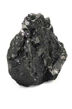 Siyah kömür yığını, antrasit, beyaz arka planda izole edilmiş. Yakın plan.