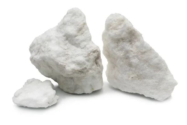 Drie Stukken Gipserts Alabaster Witte Achtergrond Geïsoleerd — Stockfoto