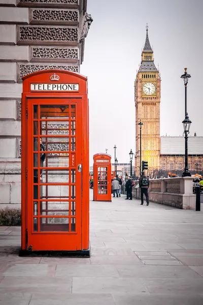 Rote Telefonzellen — Stockfoto