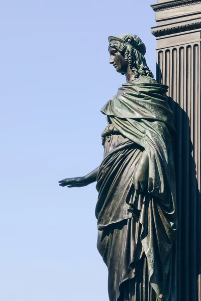 Estátua mulher — Fotografia de Stock