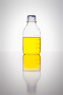 laboratuvar cam şişe