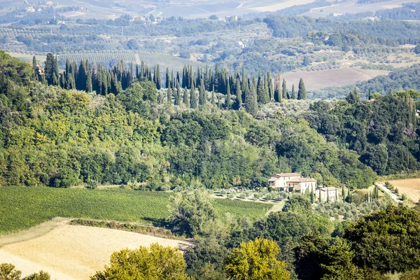 Bild einer schönen Landschaft in Italien in der Nähe von Volterra — Stockfoto