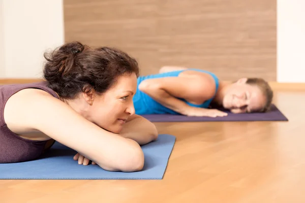 Yoga relajarse — Foto de Stock