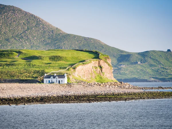 Huis aan de kust — Stockfoto