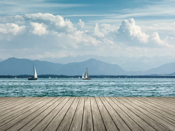 Sailing at Starnberg lake — Stock Photo, Image