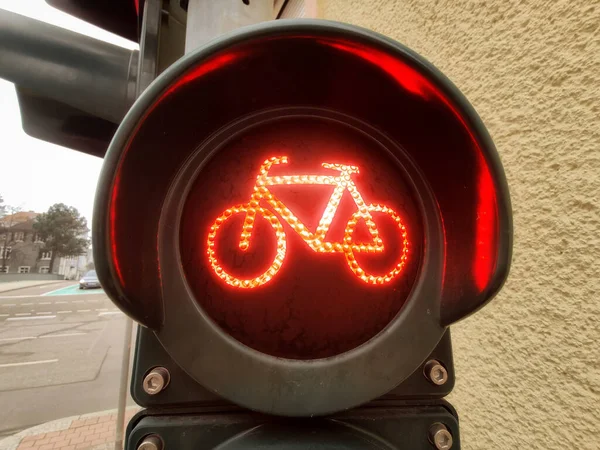 An image of a bicycle traffic light red