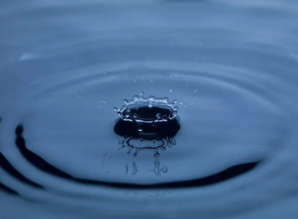 水のスプラッシュ — ストック写真