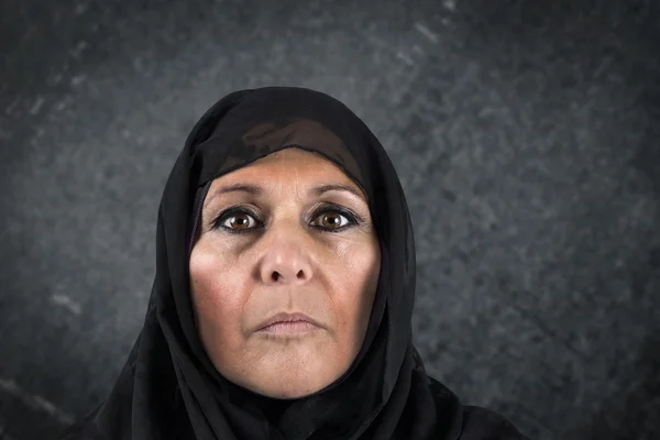 Dramatic muslim woman — Stock Photo, Image